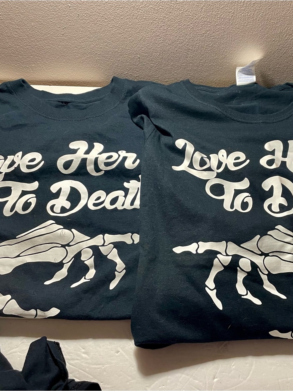 T-shirt Love Her Him To Death M & XL matching Lot Halloween